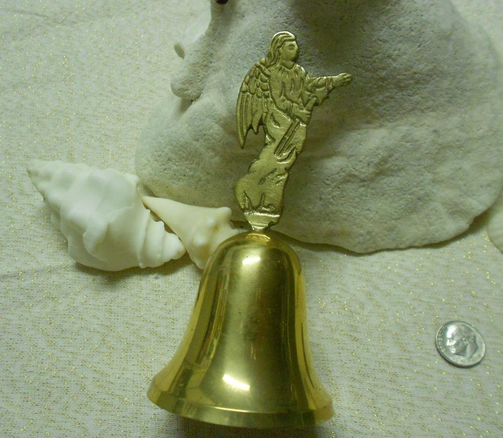 Brass Brass Angel Bell to Decorate